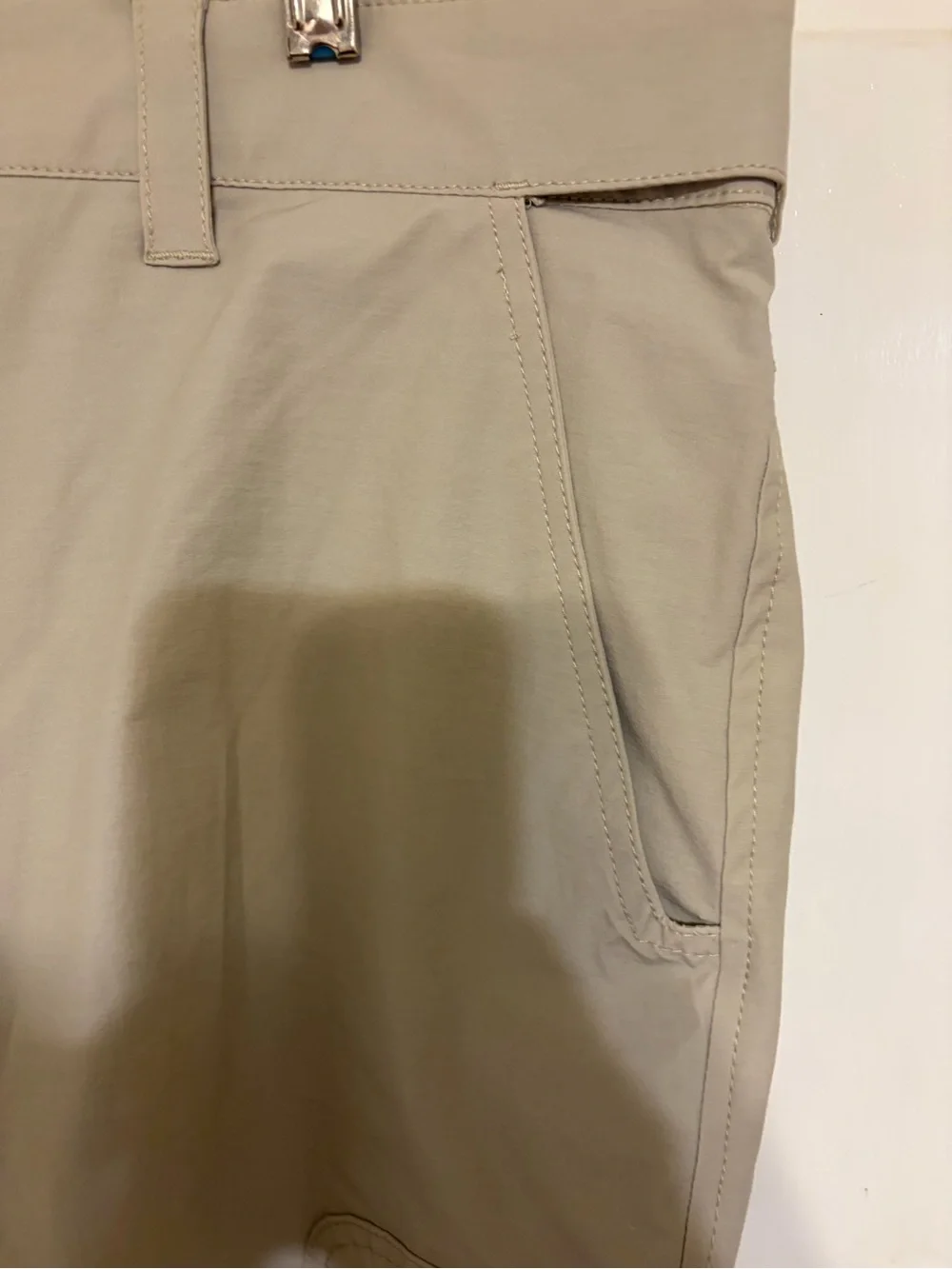 HUK Fishing Men's Performance Fishing Khaki Shorts Size XL New with Tags